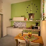 Hrdo House *