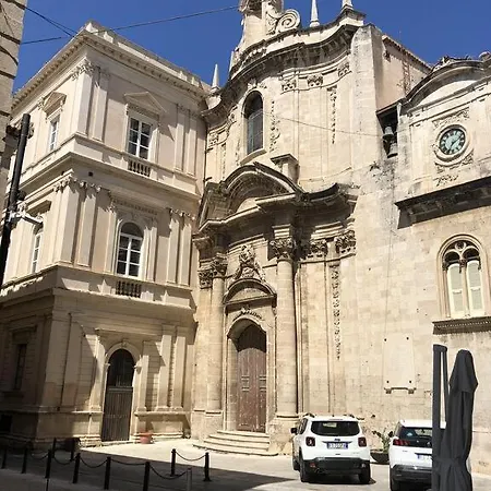 Hrdo House سيراكوزا
