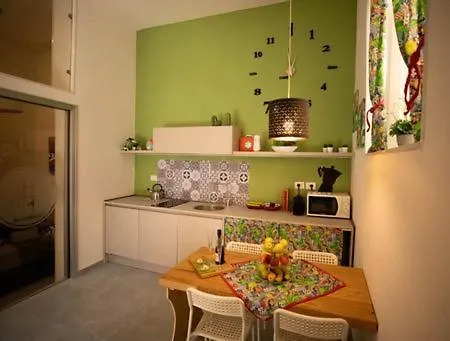 Hrdo House *