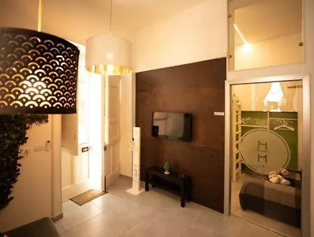 Hrdo House *