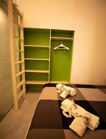 아파트 Hrdo House *