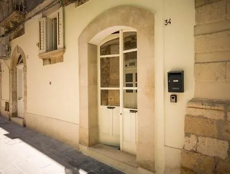 Hrdo House Apartment *